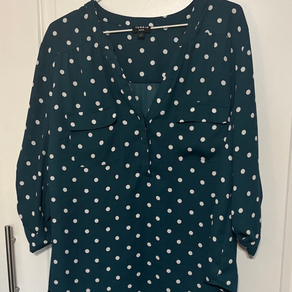 torrid Teal Harper Polka Dot V-Neck 3/4 Sleeve Blouse